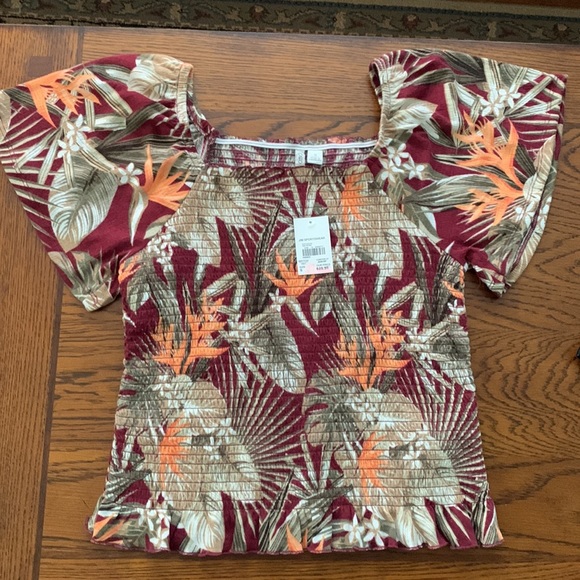 Casual women’s summer top - Picture 2 of 3